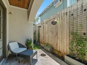 1705 Michigan Street, Houston TX 77006