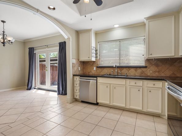 11711 Memorial Drive 367, Houston TX 77024