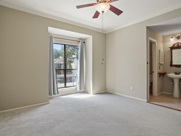 11711 Memorial Drive 367, Houston TX 77024