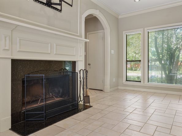 11711 Memorial Drive 367, Houston TX 77024