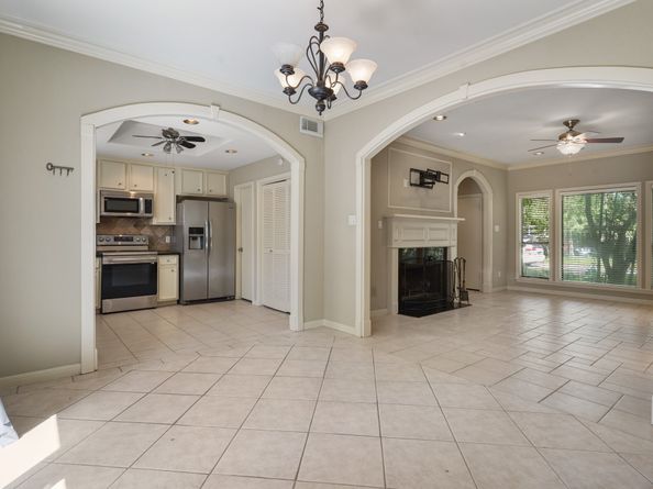 11711 Memorial Drive 367, Houston TX 77024