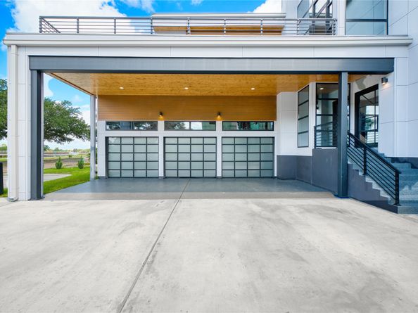 5734 N Braeswood Boulevard, Houston TX 77096