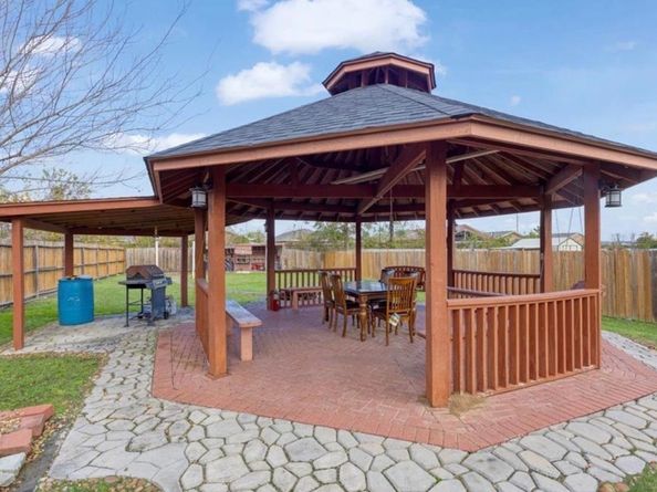 8645 Rinn Street, Houston TX 77078