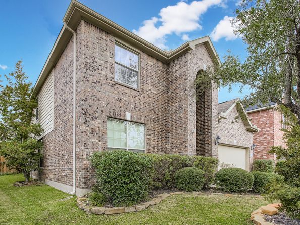 166 Hawkhurst Circle, Magnolia TX 77354