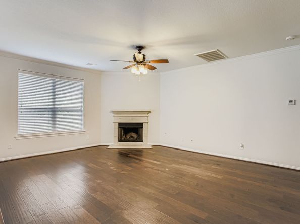 166 Hawkhurst Circle, Magnolia TX 77354