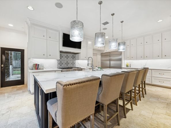 10611 Tarrington Drive, Houston TX 77024