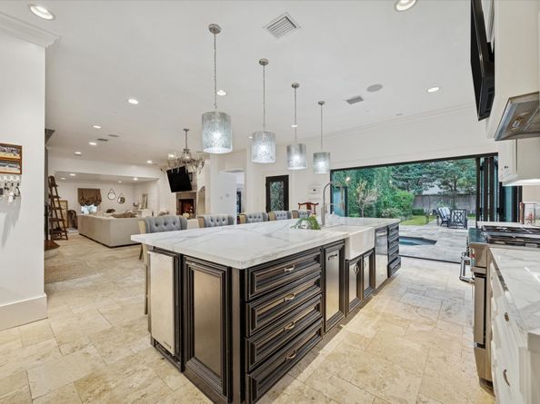 10611 Tarrington Drive, Houston TX 77024