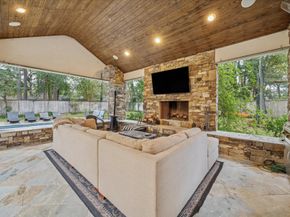 10611 Tarrington Drive, Houston TX 77024