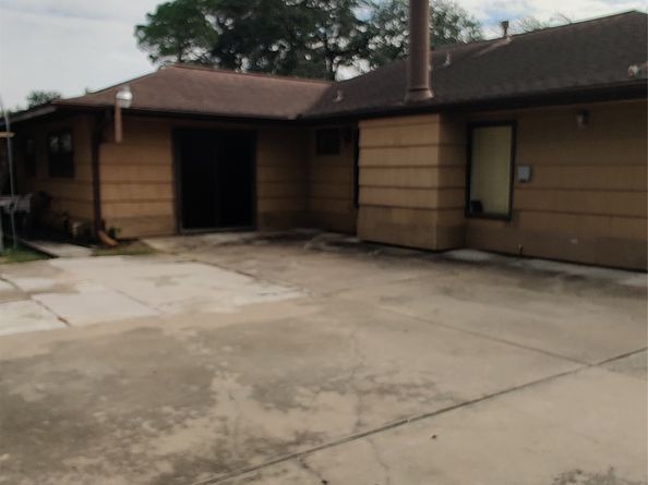 8111 Meadville Street, Houston TX 77061