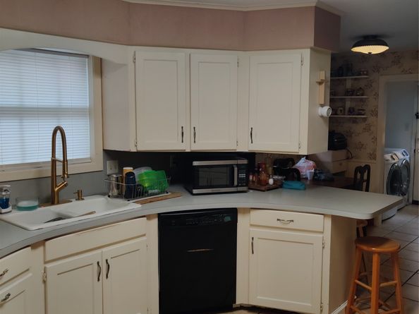 8111 Meadville Street, Houston TX 77061