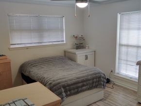 8111 Meadville Street, Houston TX 77061