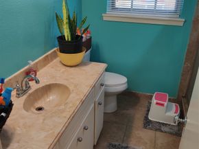 8111 Meadville Street, Houston TX 77061