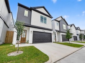 1926 Hoskins Drive, Houston TX 77080