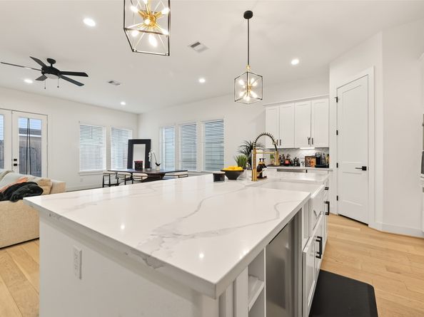 1926 Hoskins Drive, Houston TX 77080