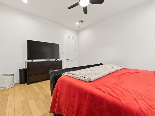 1926 Hoskins Drive, Houston TX 77080