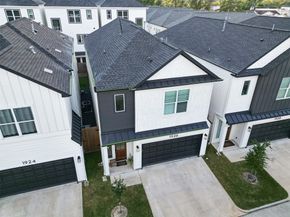 1926 Hoskins Drive, Houston TX 77080