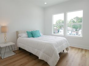 7805 Avenue E, Houston TX 77012