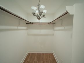 5105 Chapman Street, Houston TX 77009