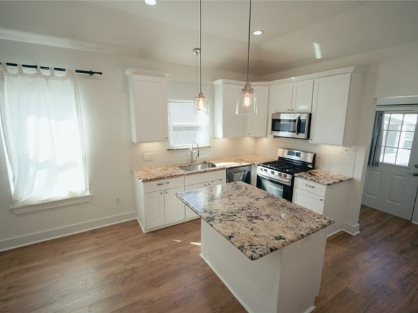 5105 Chapman Street, Houston TX 77009