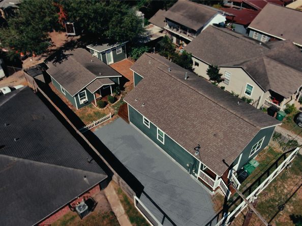 5105 Chapman Street, Houston TX 77009