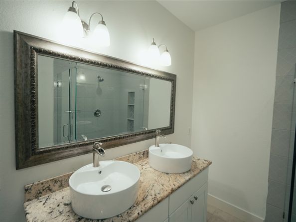 5105 Chapman Street, Houston TX 77009