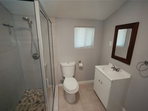 5105 Chapman Street, Houston TX 77009