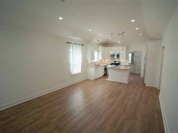 5105 Chapman Street, Houston TX 77009