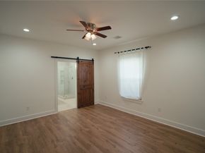 5105 Chapman Street, Houston TX 77009