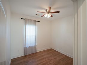 5105 Chapman Street, Houston TX 77009