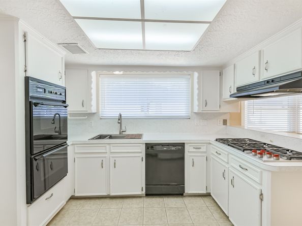 9314 Roos Road, Houston TX 77036