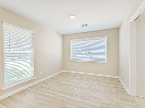 9314 Roos Road, Houston TX 77036