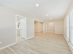 9314 Roos Road, Houston TX 77036