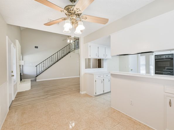 9314 Roos Road, Houston TX 77036