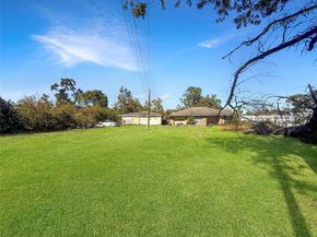 4323 Weaver Road, Houston TX 77016