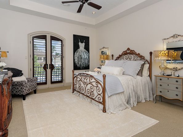 2 Lace Point, The Woodlands TX 77382