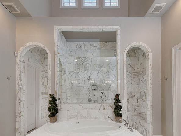 2 Lace Point, The Woodlands TX 77382