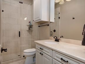 2 Lace Point, The Woodlands TX 77382