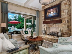 2 Lace Point, The Woodlands TX 77382