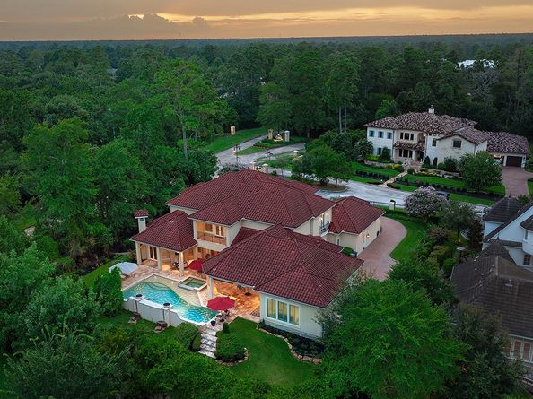 2 Lace Point, The Woodlands TX 77382