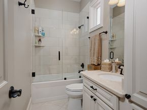 2 Lace Point, The Woodlands TX 77382