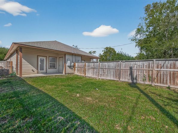 9306 Bean Street AB, Houston TX 77028