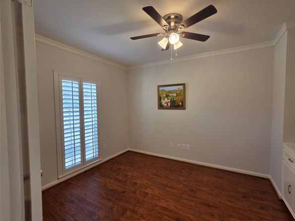 418 Longview Drive, Sugar Land TX 77478