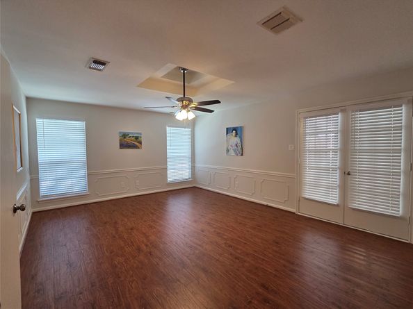 418 Longview Drive, Sugar Land TX 77478