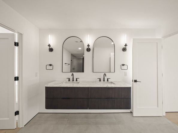 5207 Braesheather Drive, Houston TX 77096