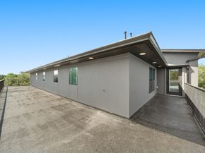 5207 Braesheather Drive, Houston TX 77096