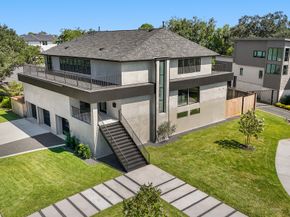 5207 Braesheather Drive, Houston TX 77096