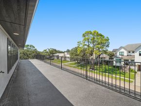 5207 Braesheather Drive, Houston TX 77096