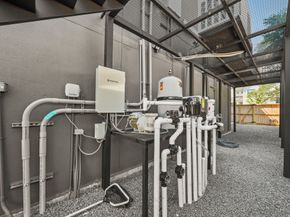 5207 Braesheather Drive, Houston TX 77096