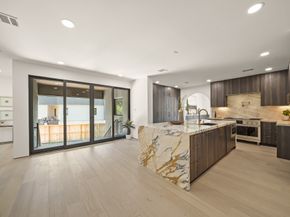 5207 Braesheather Drive, Houston TX 77096