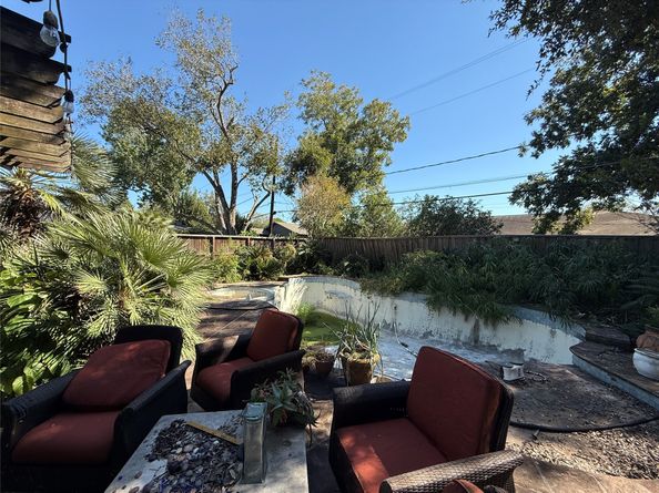 11127 Cedarhurst Drive, Houston TX 77096